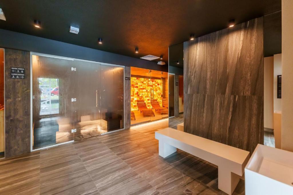 Akces Apartamenty Kasprowicza 20C- Basen, Sauny, Jacuzzi, Silownia W Cenie - Schwimmbad, Saunen, Jacuzzi, Fitnessstudio Im Preis コウォブジェク エクステリア 写真