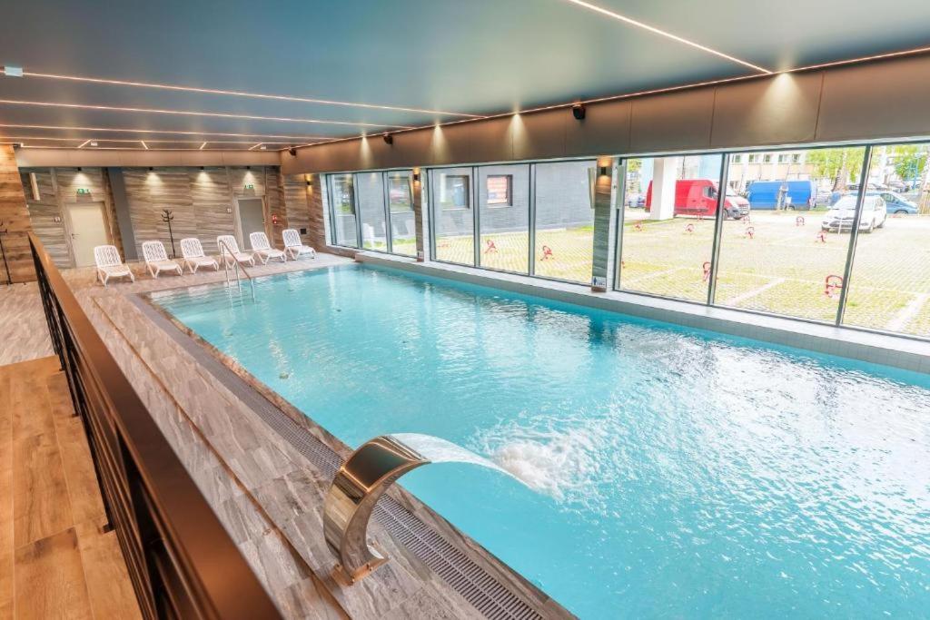 Akces Apartamenty Kasprowicza 20C- Basen, Sauny, Jacuzzi, Silownia W Cenie - Schwimmbad, Saunen, Jacuzzi, Fitnessstudio Im Preis コウォブジェク エクステリア 写真